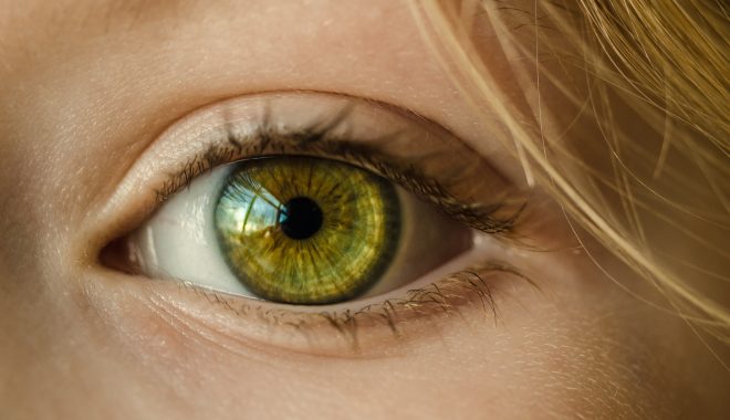 Green eye